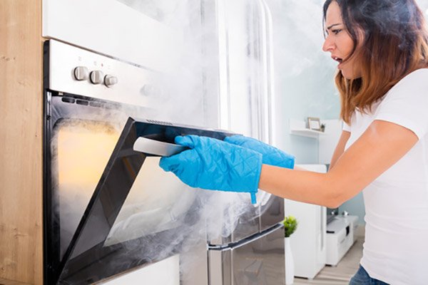 How to remove melted plastic from your oven