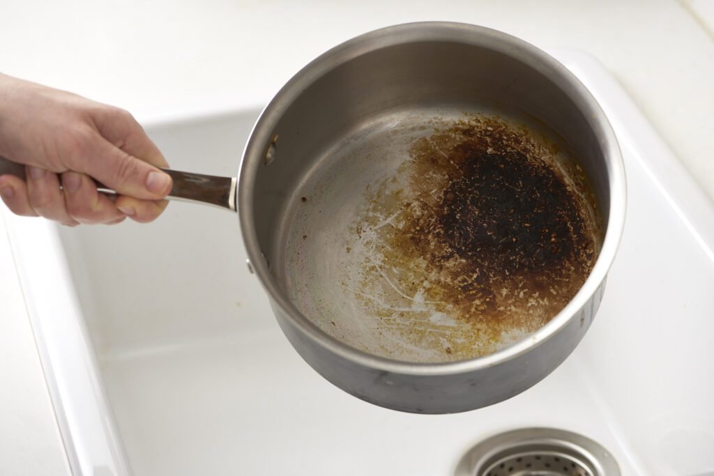 cleaning burnt saucepans